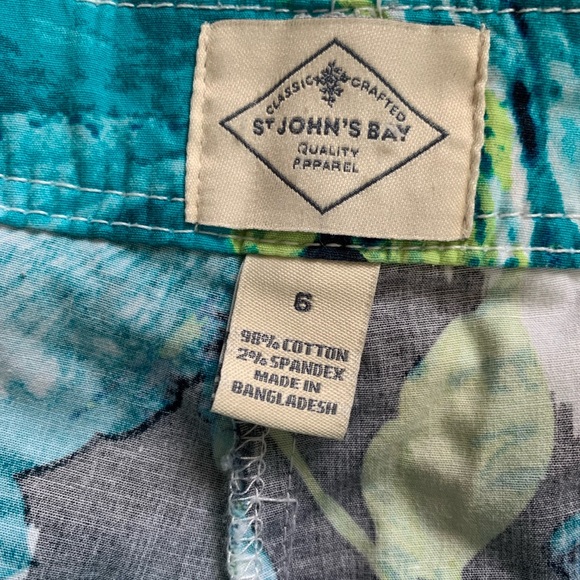 Adorable skort like new needs a new home ! - Picture 5 of 6